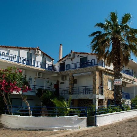 Efterpi Aggeli Apartment Loutrópolis Thermís Екстериор снимка