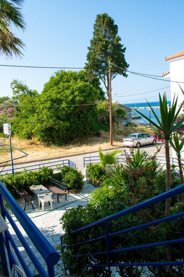 Efterpi Aggeli Apartment Loutrópolis Thermís Екстериор снимка