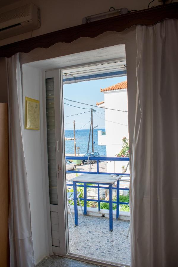 Efterpi Aggeli Apartment Loutrópolis Thermís Екстериор снимка