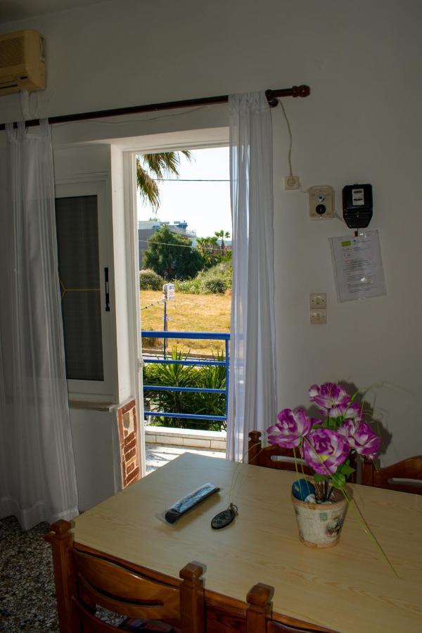 Efterpi Aggeli Apartment Loutrópolis Thermís Екстериор снимка