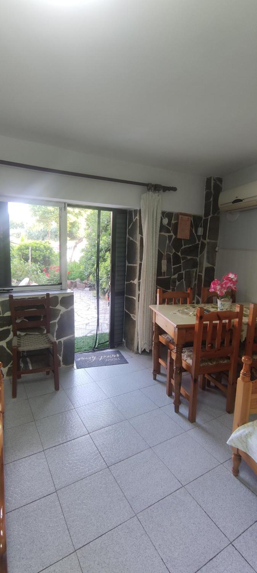 Efterpi Aggeli Apartment Loutrópolis Thermís Екстериор снимка